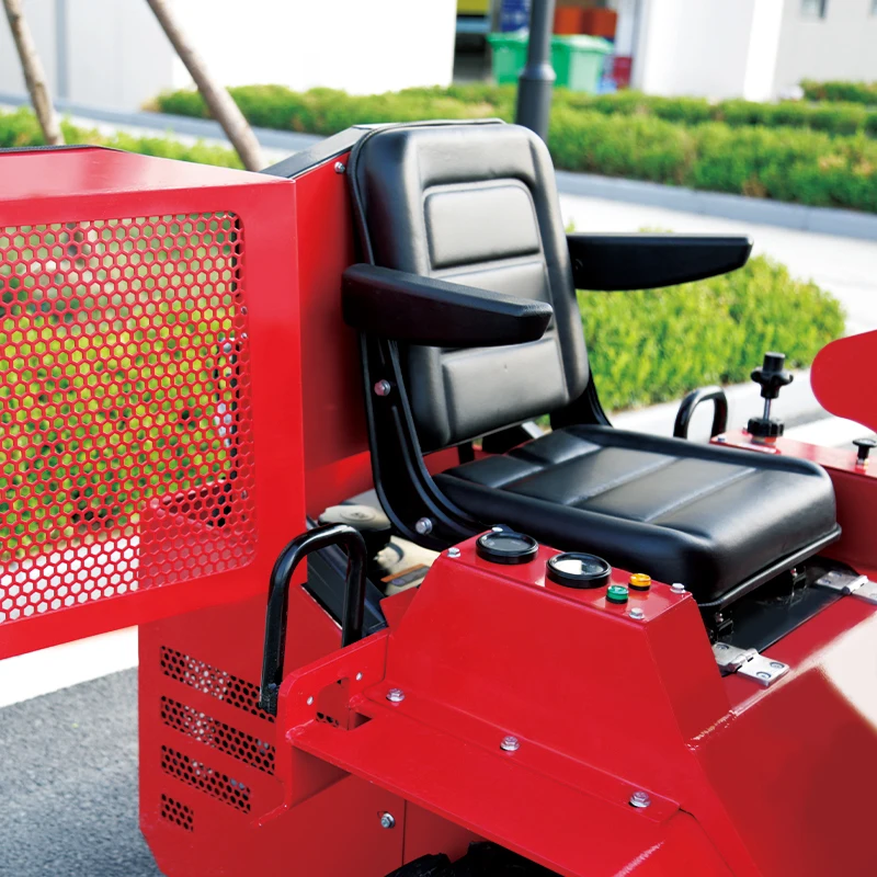 Europe S490R Ride-On Wheel/Track Skid Steer Loader 24HP Max Load 350kg Mini Loader 920kg Farm Mini Skid Steer Loader Customized