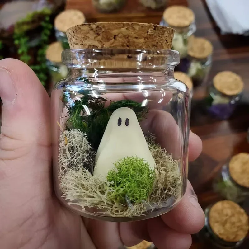 Mini Pet Ghost Bottle with Moss Creative Glow-in-the-Dark Halloween Ghost Doll Small Decoration Children's Holiday Gift