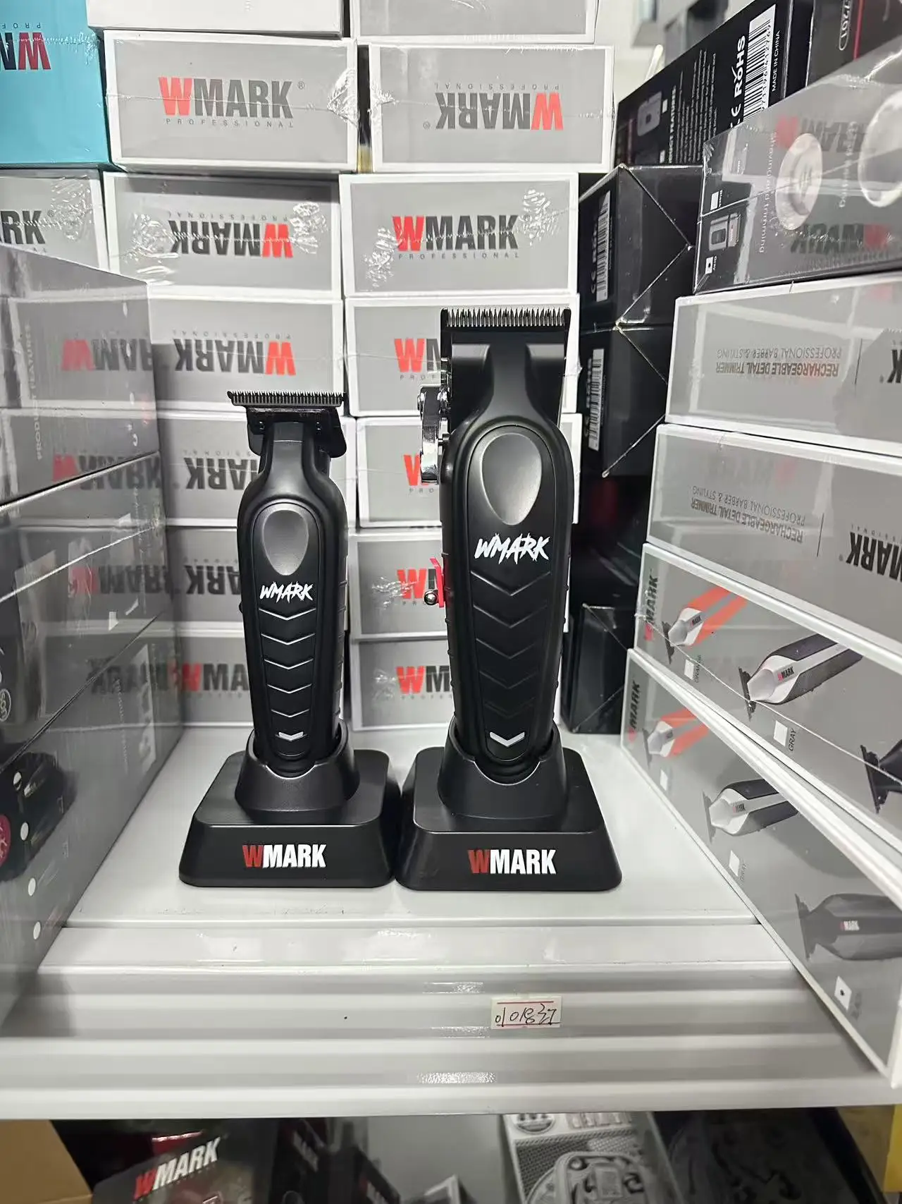 

WMARKNG-139 + 39 Черная машинка для стрижки волос с масляной головкой, электрическая машинка для стрижки волос, хит продаж, зарядка для парикмахерской