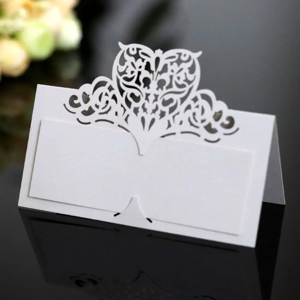 10pcs Blank Hollow Wedding Place Cards Paper Folded Table Place Cards 3D Lace Heart Shape Signature Cards Dinner Party Seating