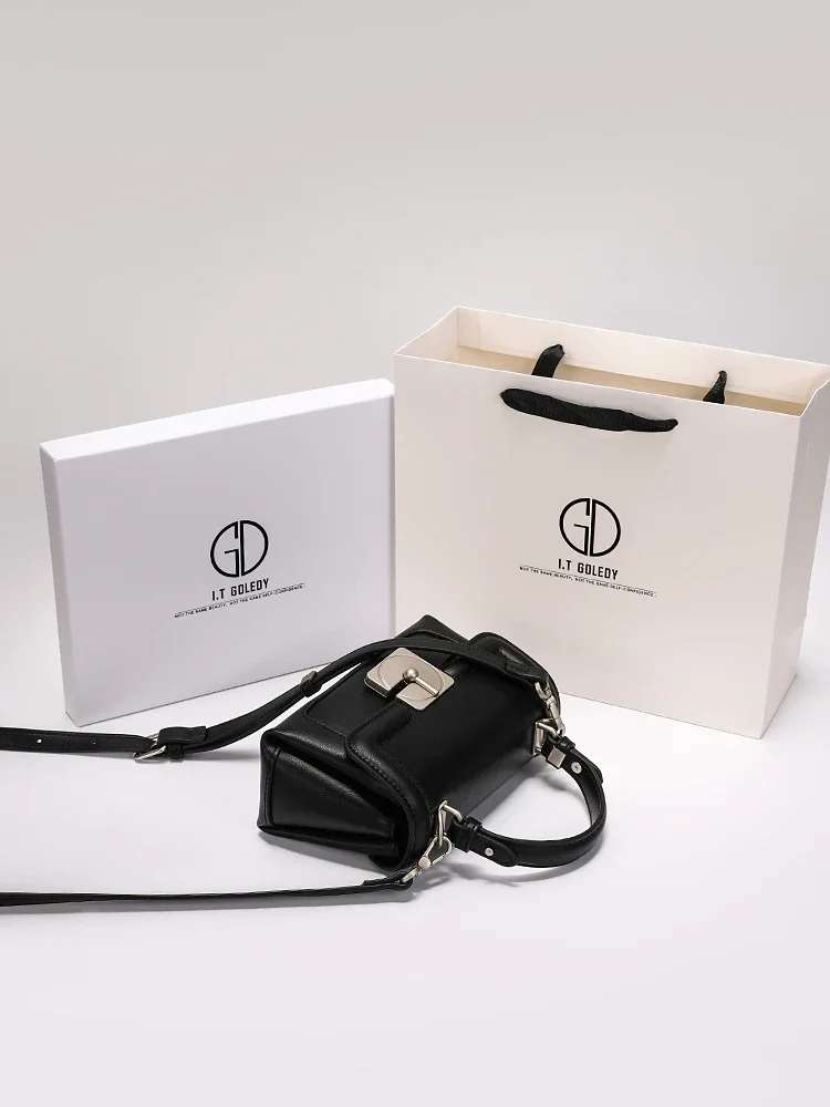 Bolsa de mão luxuosa e popular com couro de alta qualidade, bolsa crossbody de ombro macia e portátil para sair e encontros