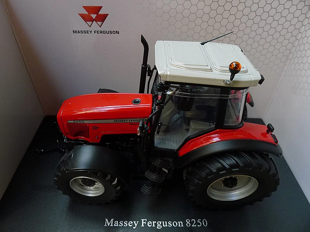 1:32 massey ferguson 8250 X-tra tractor alloy agricultural vehicle Model Toy Gift