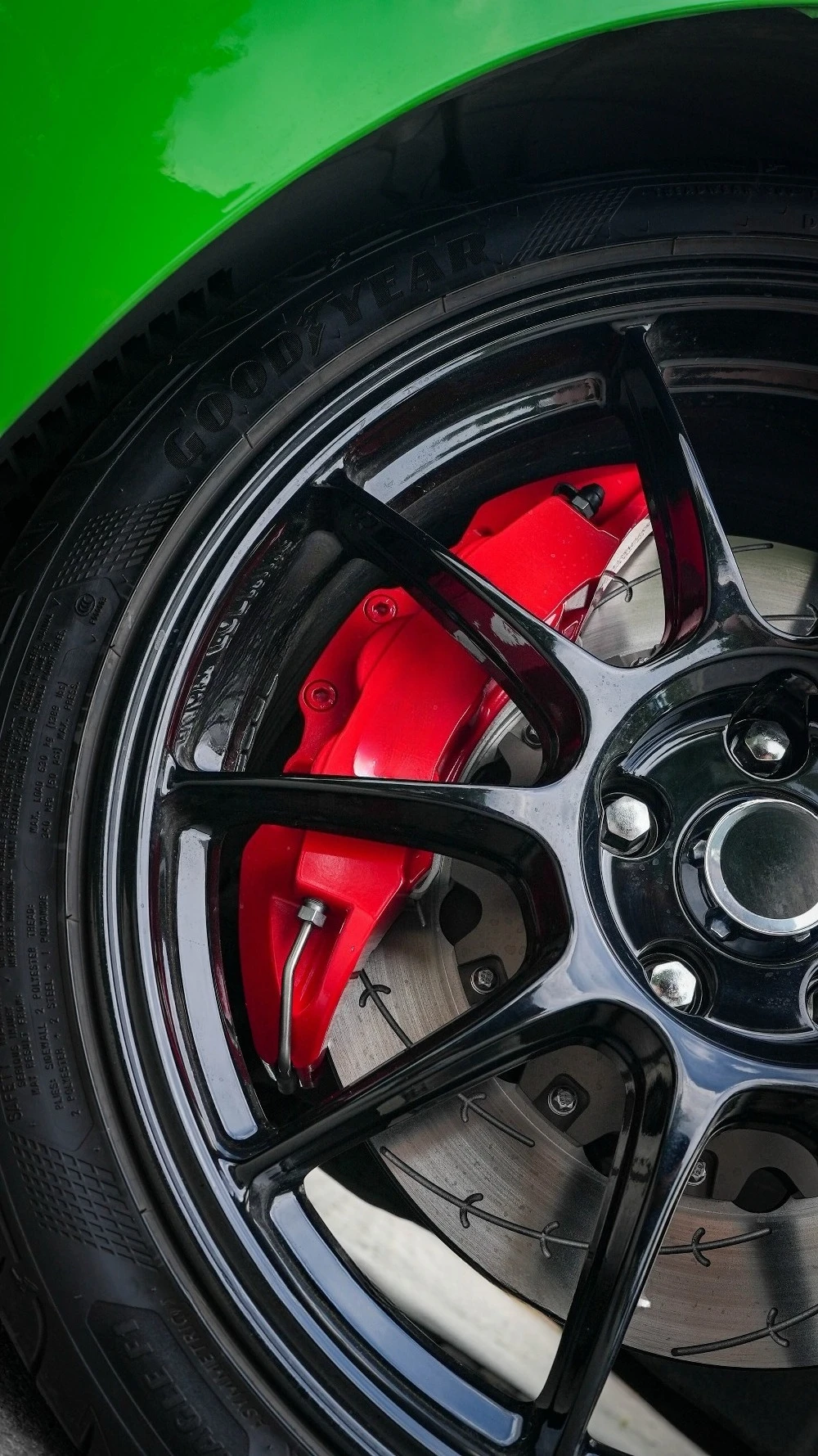 New MT6 Split-type Forged Street Calipers Big Brake Kit Stainless Steel Pistons 6 Pistons Lightweight Design A4 A6