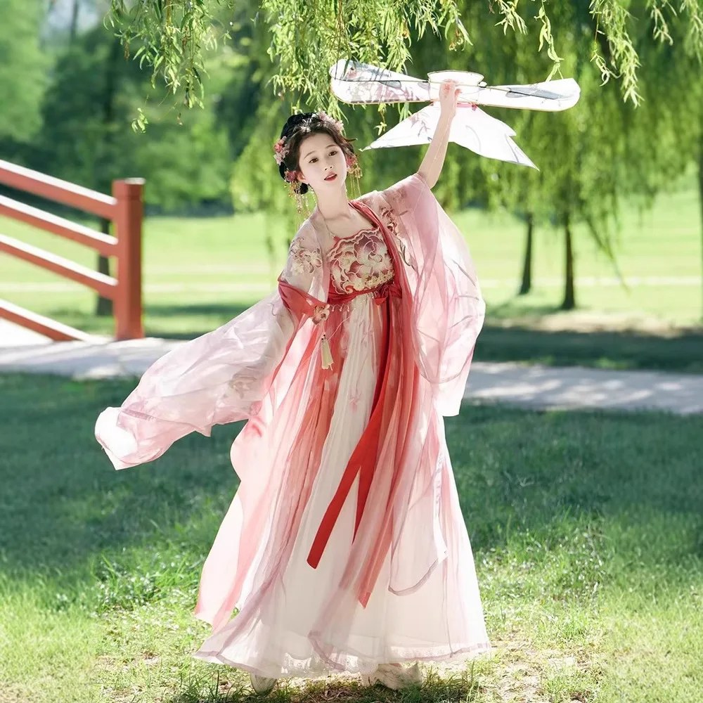 

Юнь Ханфу Чеко Юбка Вышивка Китайская Традиционная Одежда Хань Весна и Лето Ежедневно