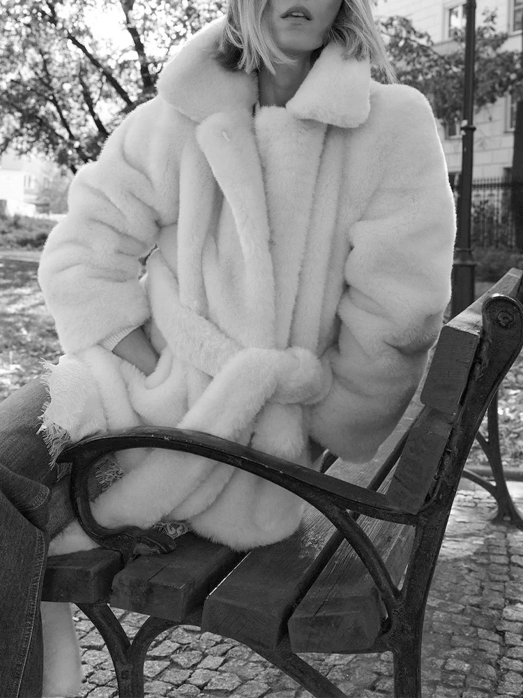 

European and American style 2025 autumn and winter new products women's fashionable loose faux fur effect coat jacket