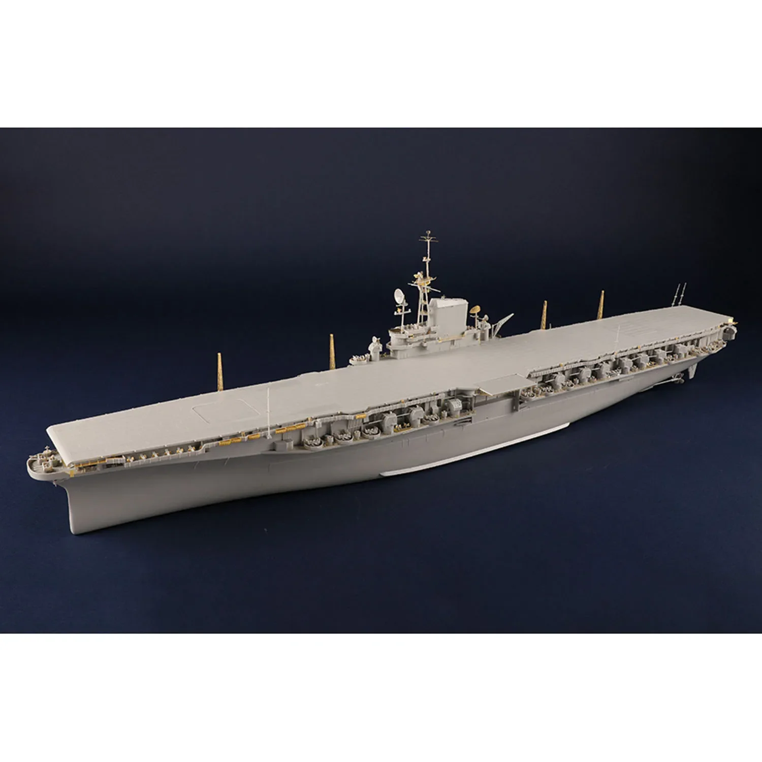 Plastikowy Trumpeter 05634 1/350 USS Midway CV-41 lotniskowiec statek wojskowy łódź statyczny wyświetlacz zestawy do budowania modeli TH24108