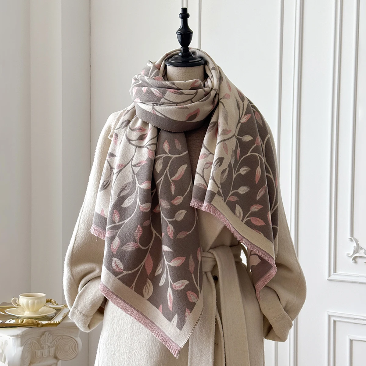 Brand Fashion Damen-Winterschal aus Kaschmir – Vintage-Ölgemälde mit Blattmuster, Quasten-Pashmina, dicker Wickel- und Echarpe-Poncho – Detail 20