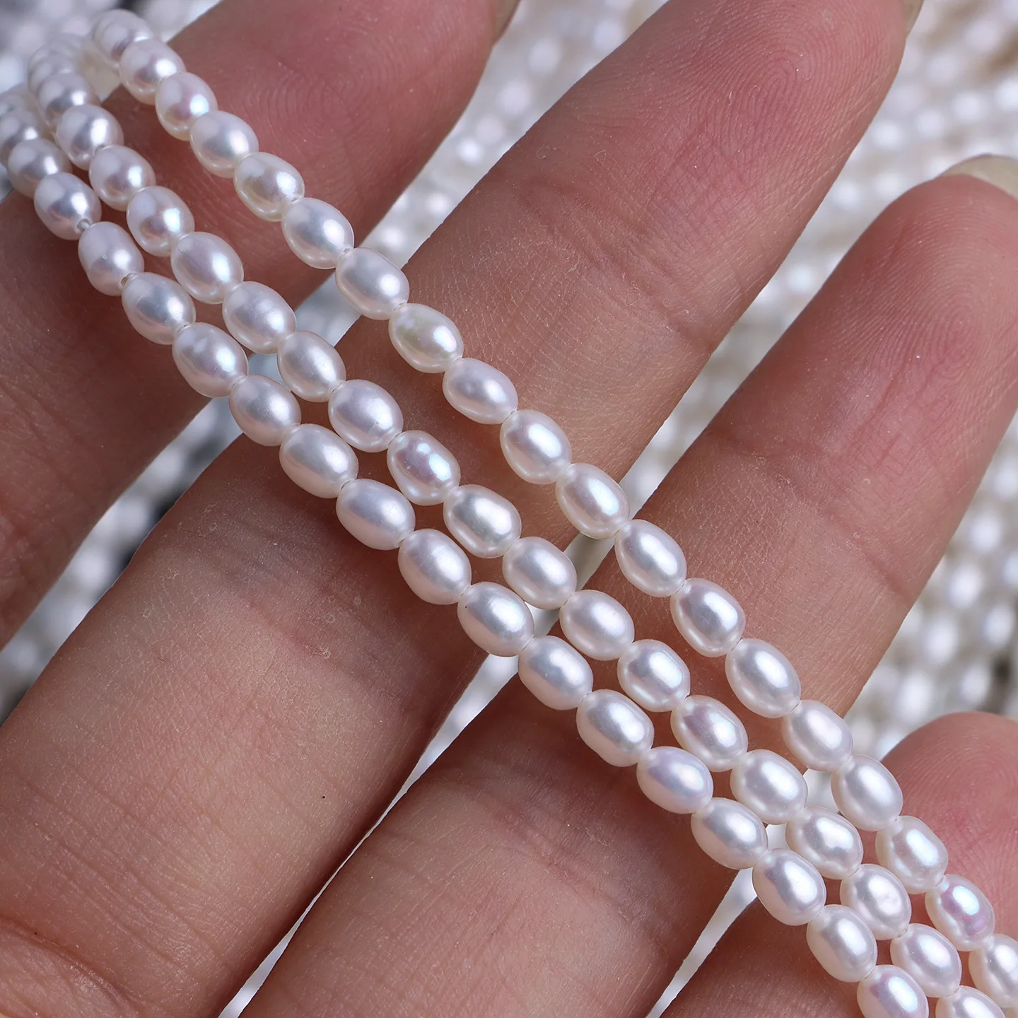 

Чрезвычайно сильные легкие бусины из проса 3-3,5 мм, натуральные пресноводные рисовые маленькие жемчужные бусины, свободные бусины, ювелирные аксессуары своими руками