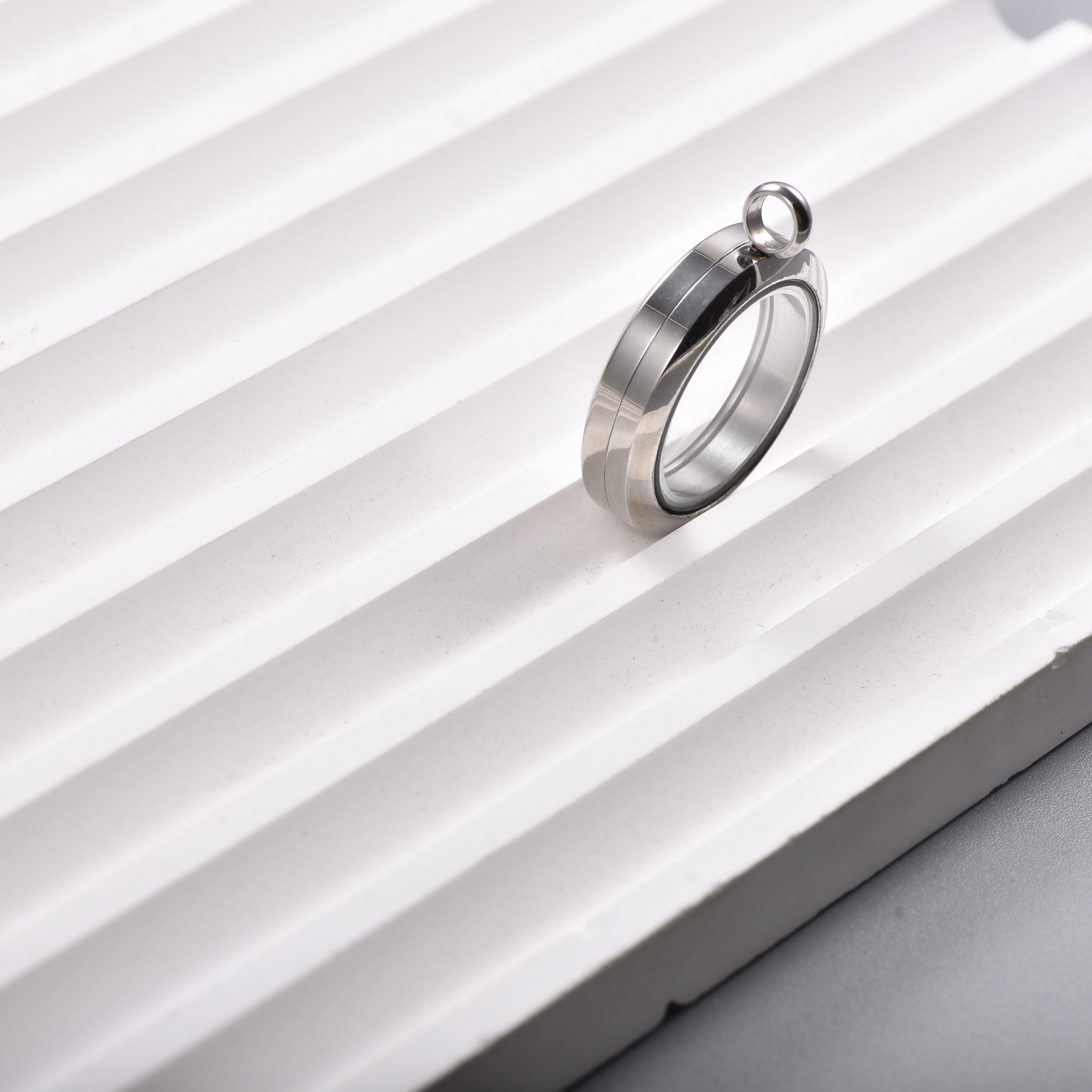 Edelstahl Runder Glas-Medaillon-Anhänger, personalisierbare Fotorahmen-Halskette, wasserdicht, DIY-Erinnerungsstück, Geschenk für Familie und Freunde – Detail 4