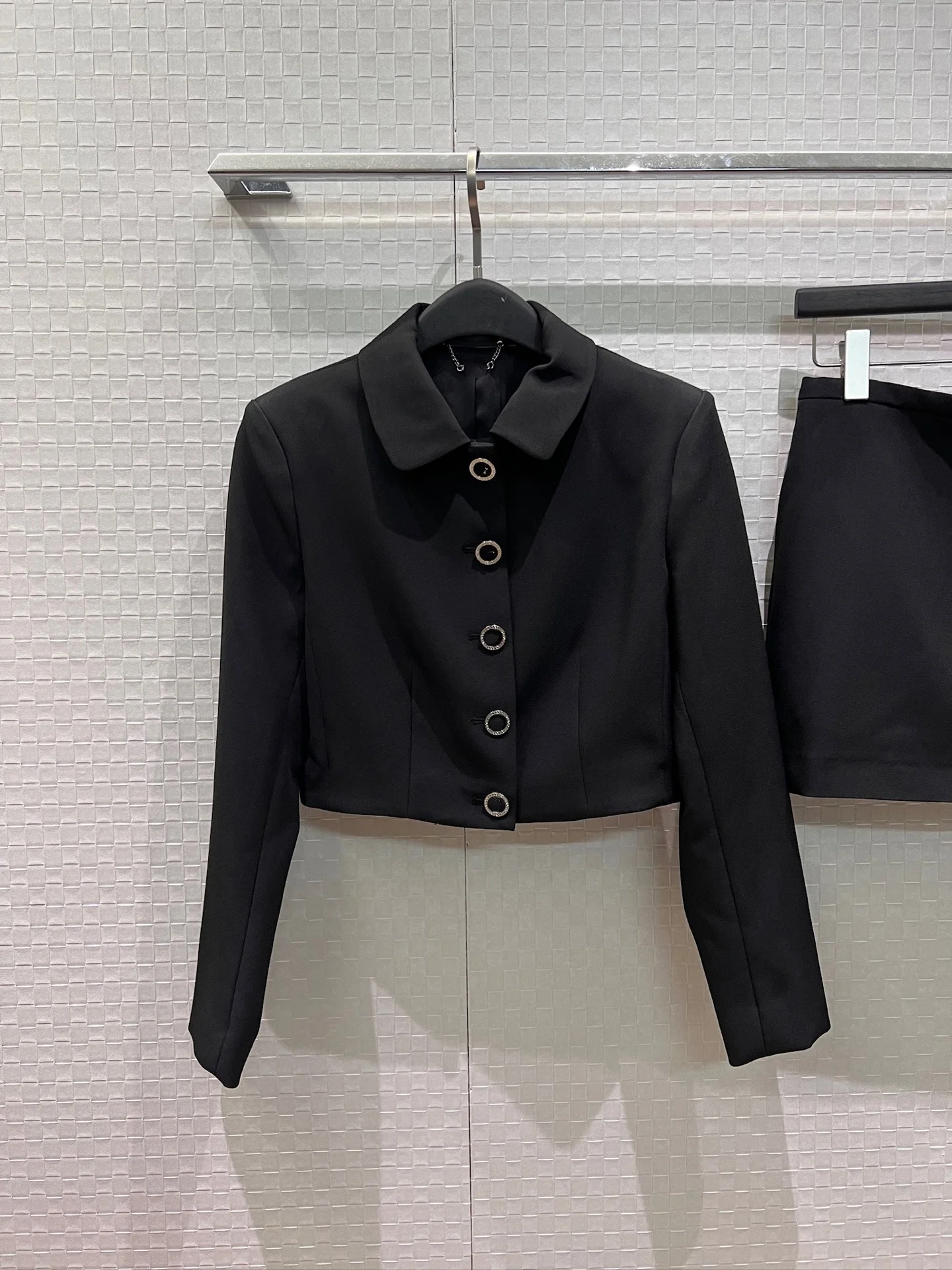 26 New  Simple Commuting Set: Collared Short Sleeve Jacket + A-line Short Skirt Skirt with Inner Shorts