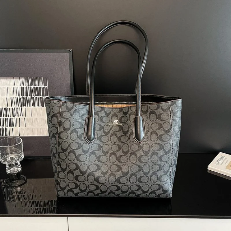 

Высококачественная минималистичная винтажная кожаная сумка через плечо премиум-класса для стильных женщин, повседневного повседневного использования, однотонная