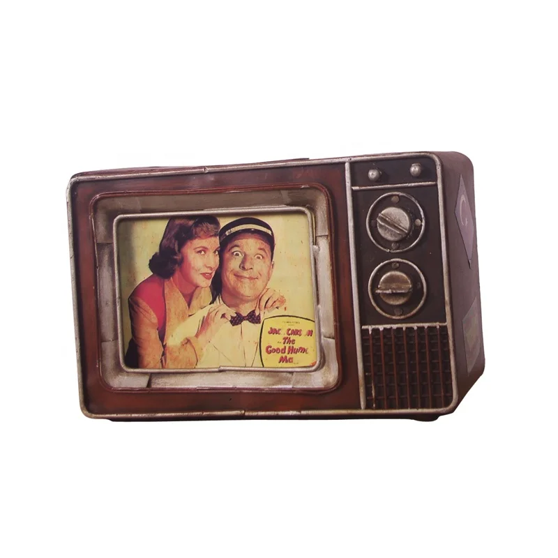 Wholesale Home Decoration Antique Metal Crafts Handmade Vintage Old TV Model With Coin Bank For Bar Decoration