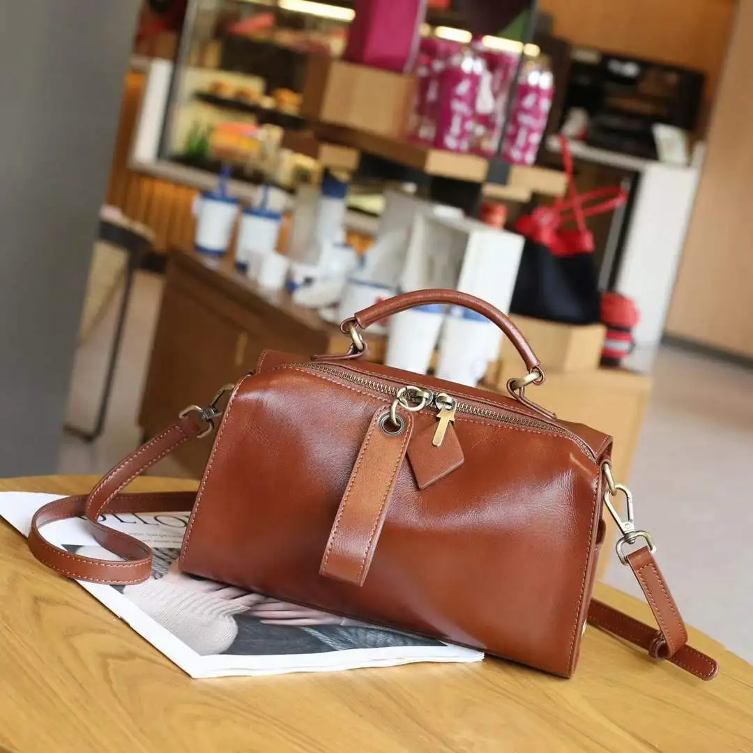 Vintage New Real Leather Women\'s Tote Handbag Cowhide Retro Handmade Vegetable Tanned Leather Pillow Bag Women\'s Shoulder Bags