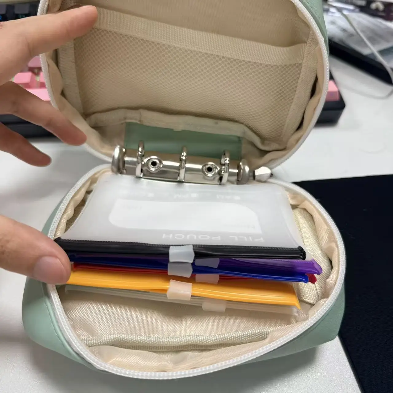 conjunto-de-organizador-de-comprimidos-a8-a-prova-d'Agua-grande-para-uso-diario-duas-vezes-para-sete-dias-com-14-bolsas-codificadas-por-cores-para-armazenamento