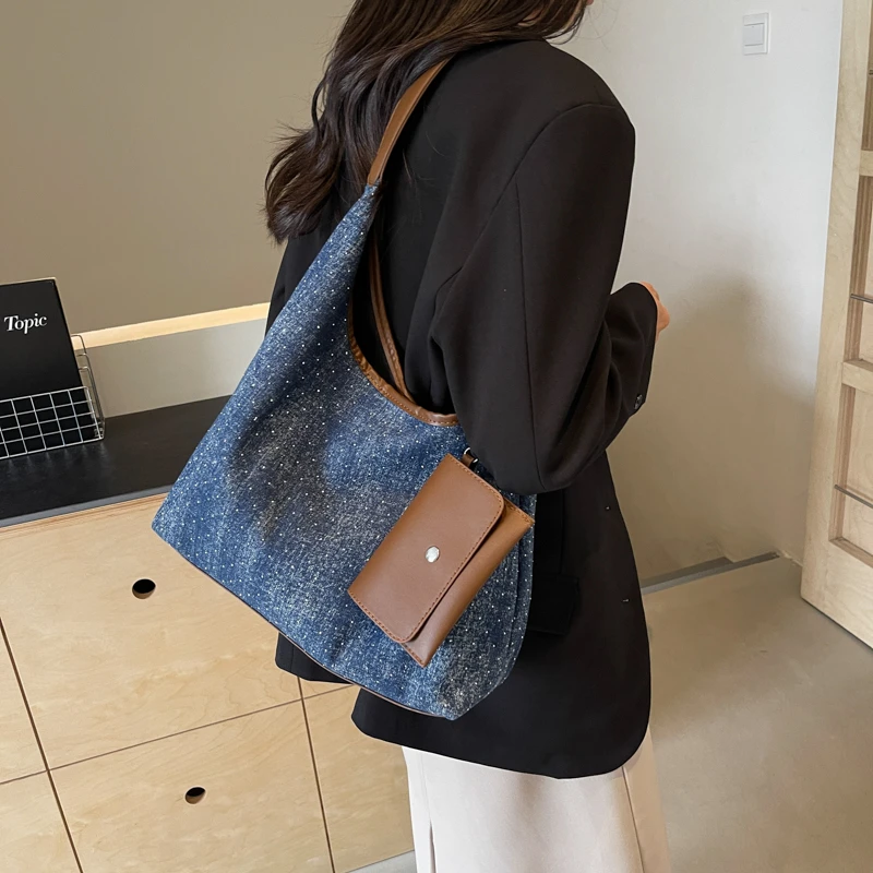 Bolsa de ombro jeans de grande capacidade feminina, casual, com zíper, versátil, estilo clássico, tiracolo, retrô, portátil, 2024