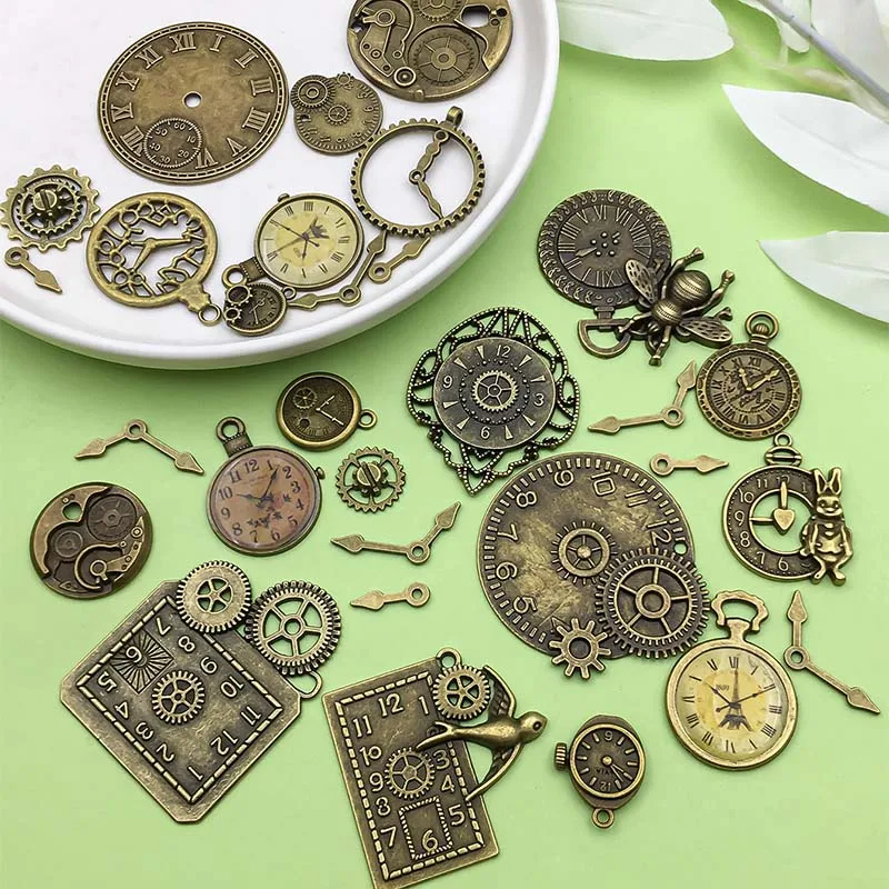 Random 31pcs Alloy Antique Bronze Skeleton Steampunk Clock Face Gear Watch Charms for DIY Bracelet Necklace Jewelry Making