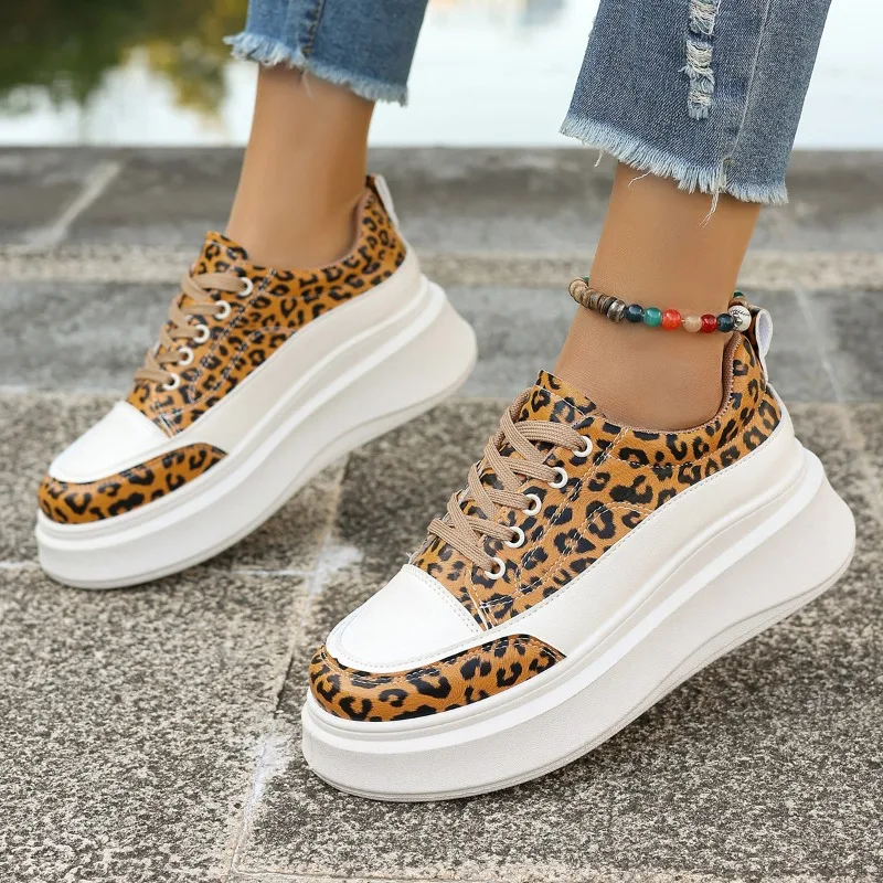 

Leopard Print Women's PU Thick Sole Wedge Heel Spring and Autumn Classic Fashion Thick Sole Sports Shoes Women Vulcanized Shoes