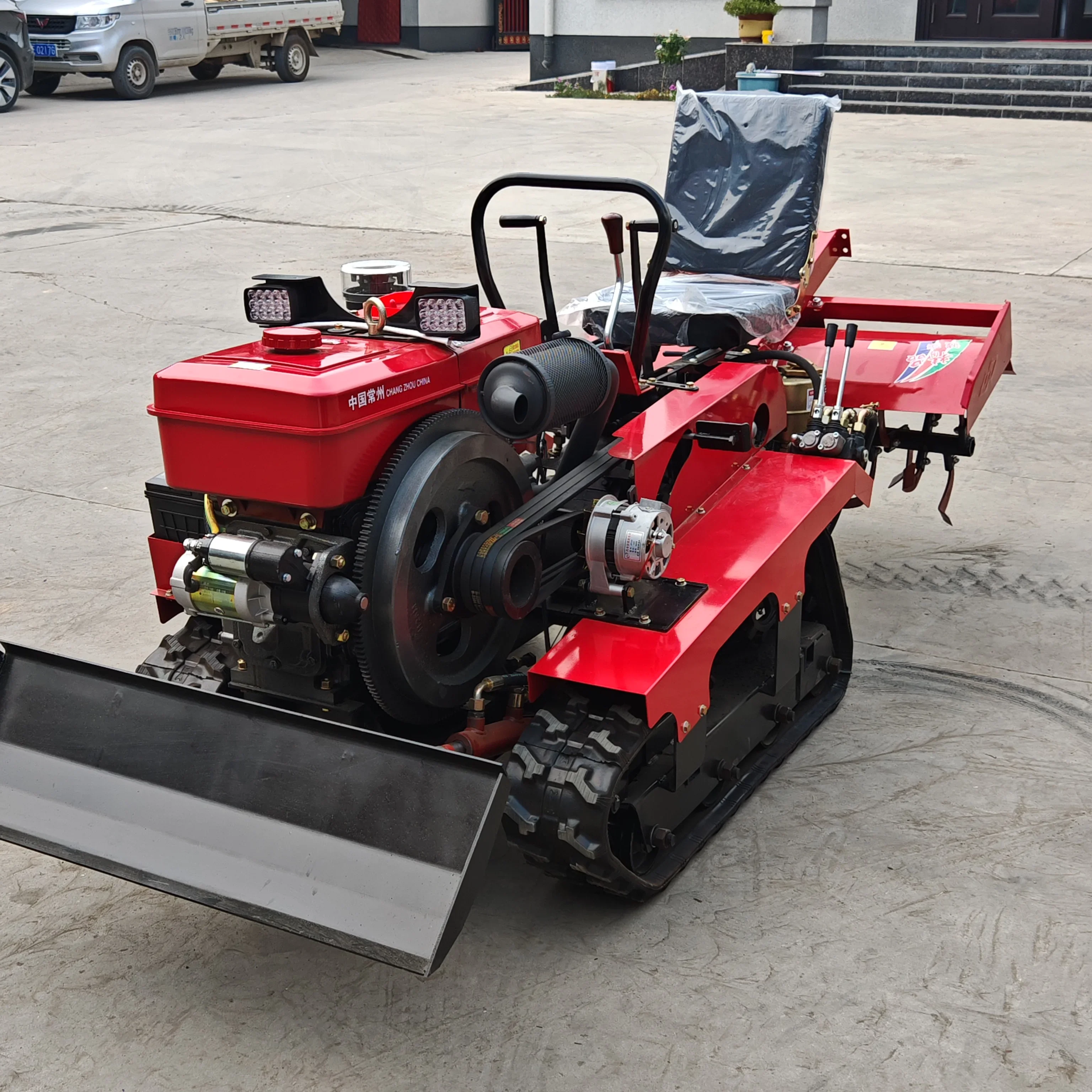 Hot Sale Compact Mini Crawler Tractor for Farming Agriculture High Horsepower Two-Wheel Drive Farm Tractors Gear Pump Engine