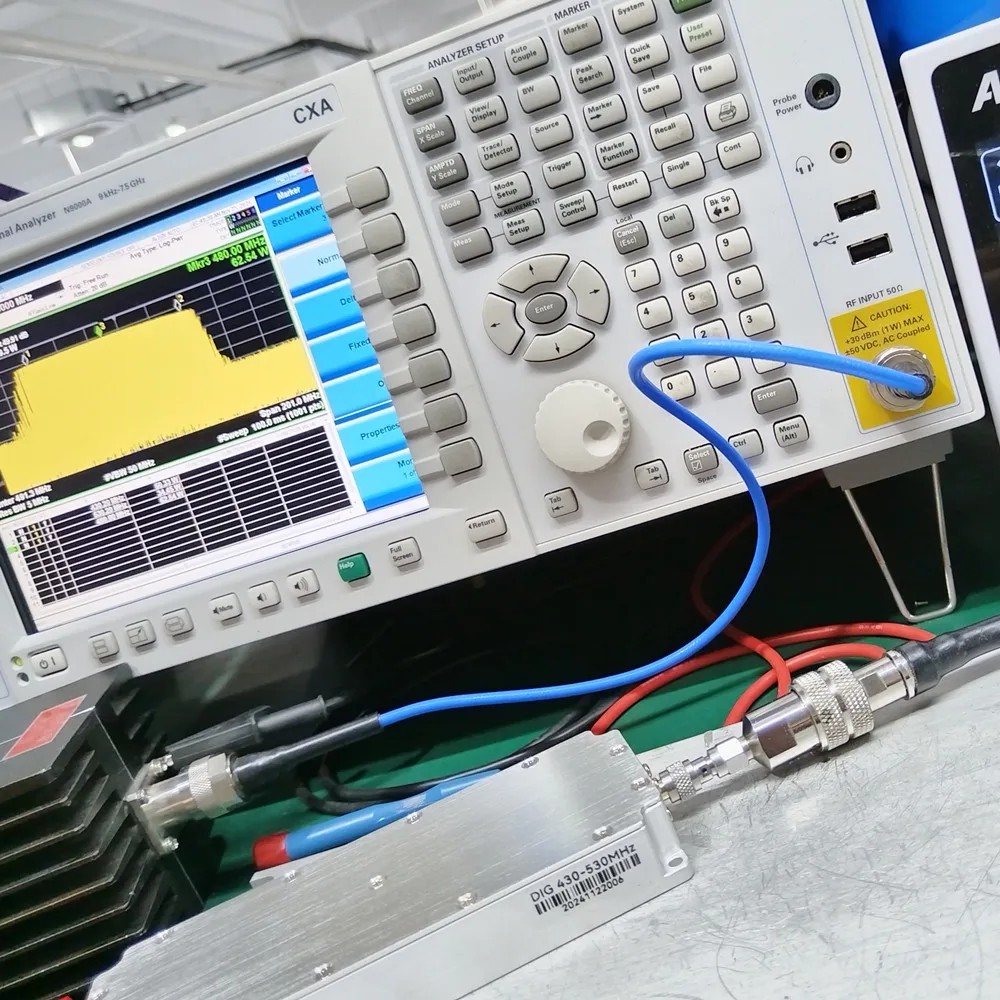 factory produce need antenner sma 250-350mhz550-700mhz390-520mhz700-1030mhz750-950mhz600-750mhz2.4g 1400-1600mhz1300-1580mhz new