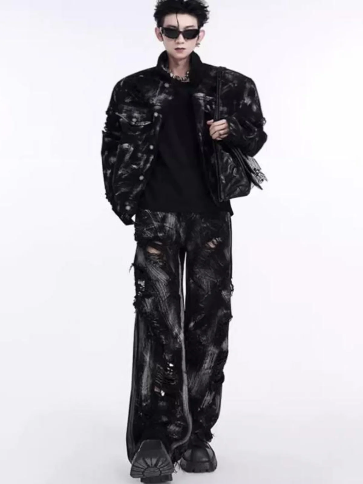 

Мужской джинсовый комплект (куртка и брюки) с дизайном «рваные дыры», уличный стиль, модный, на все сезоны, повседневный наряд для подростков