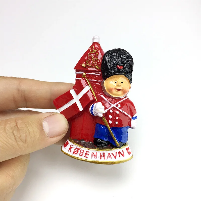 

Danish Royal Guard Relief Magnetic Fridge Magnet Travel Souvenir Hand-Painted Home Decor High-Value Ornament