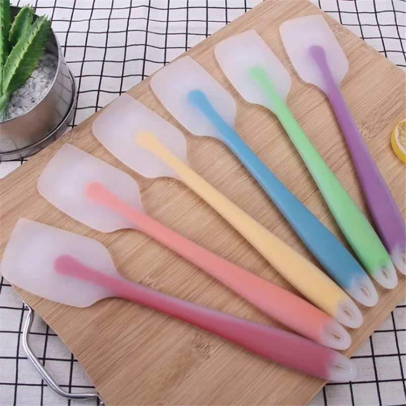 Baking Tools Spatula Integrated High Temperature Cake Cream Silicone Spatula Translucent Head Spatula Baking Tools Kitchen Tools