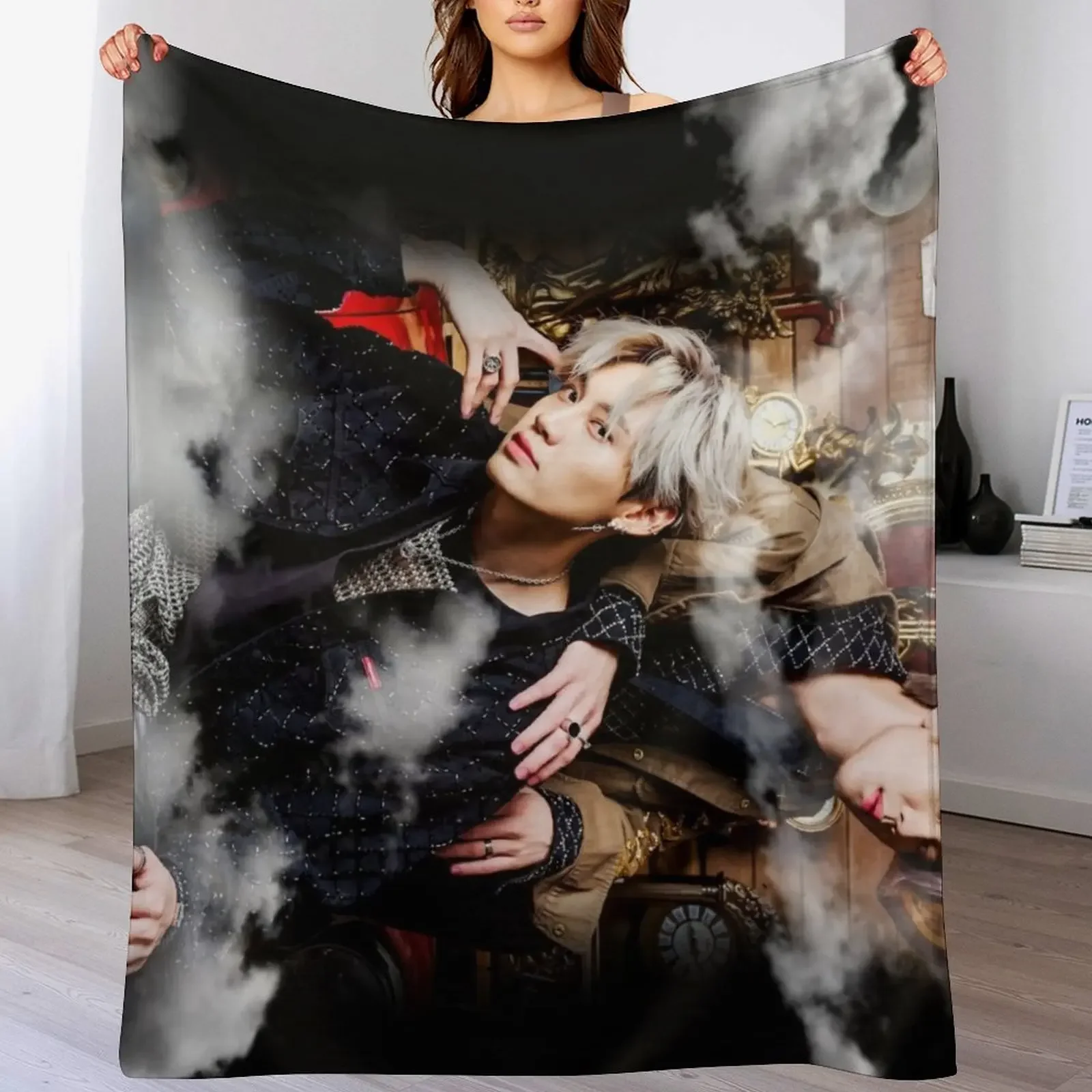 

BounPrem Throw Blanket Stylish Couch Blanket for Home Living Room