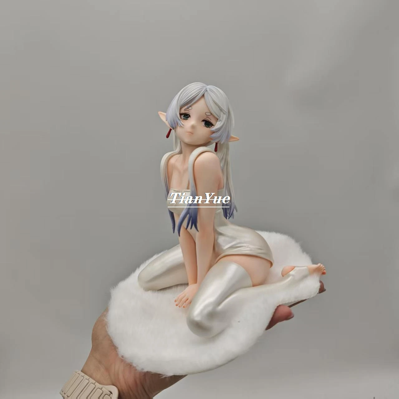 Frieren Beyond Journey's End high grade version sitting Frieren Christmas Gift Toys 15cm