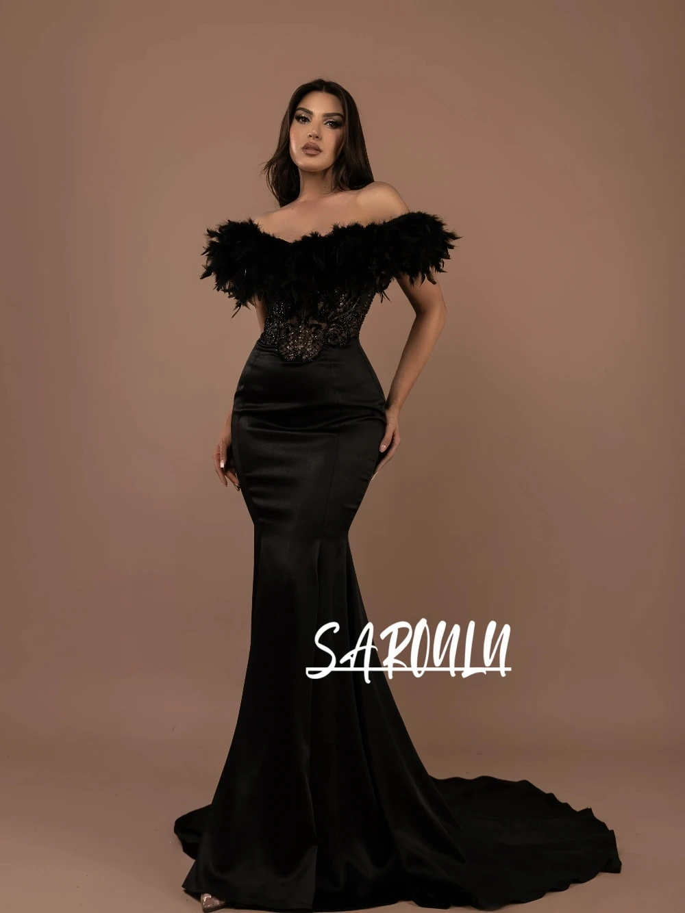Elegant Black Off Shoulder Feathers Satin Mermaid Cocktail Dress Popular Lace Beaded Bodice Formal Evening Prom Gown With Train