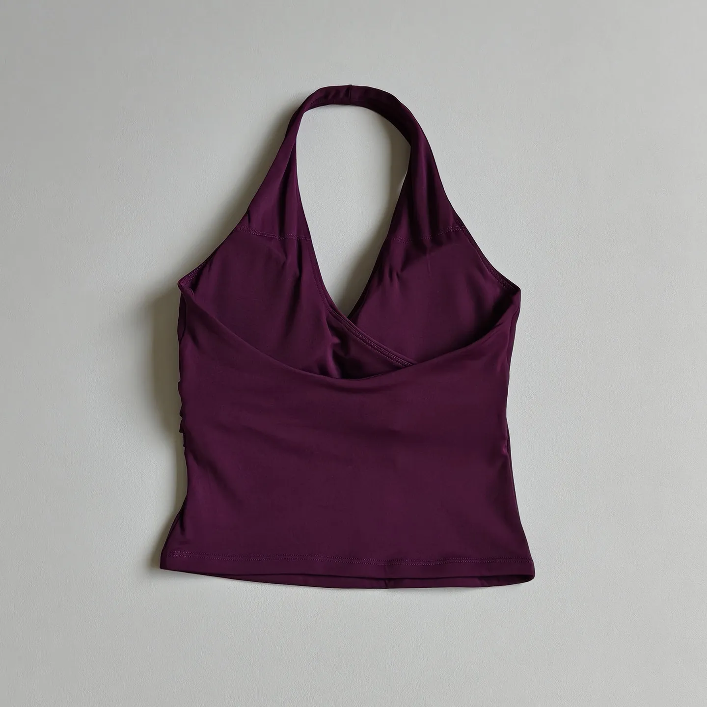 V-Ausschnitt, Neckholder, Yoga-Top, hochelastisch, bequem, atmungsaktiv, mit schickem Rückenausschnitt, figurformend, Sport-BH, für den Außenbereich geeignet. – Detail 8