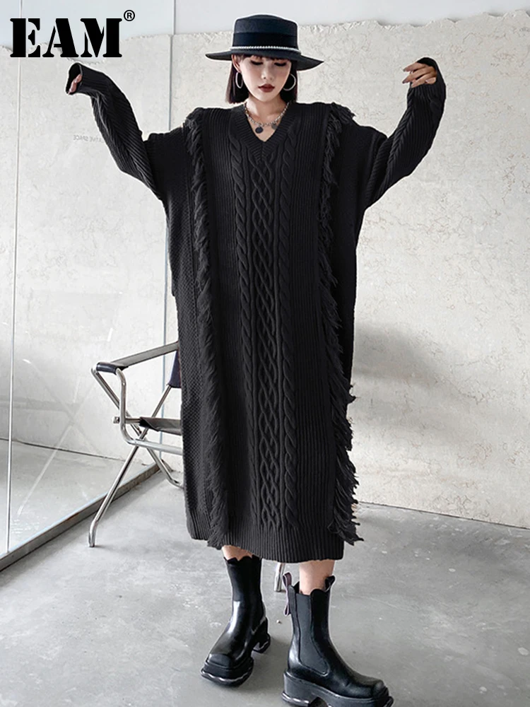 

[EAM] Women Black Tassels Knitting Big Size Long Sweater Dress New V-Neck Long Sleeve Fashion Tide Spring Autumn 2024 1DH7788