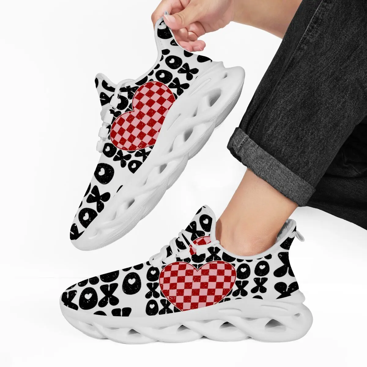 

Luxury Shoe Female Men Shoes Red Checkered Heart XOXO Pattern Fleece Lined Sports Sneakers Comfortable Tennis Running Shoes
