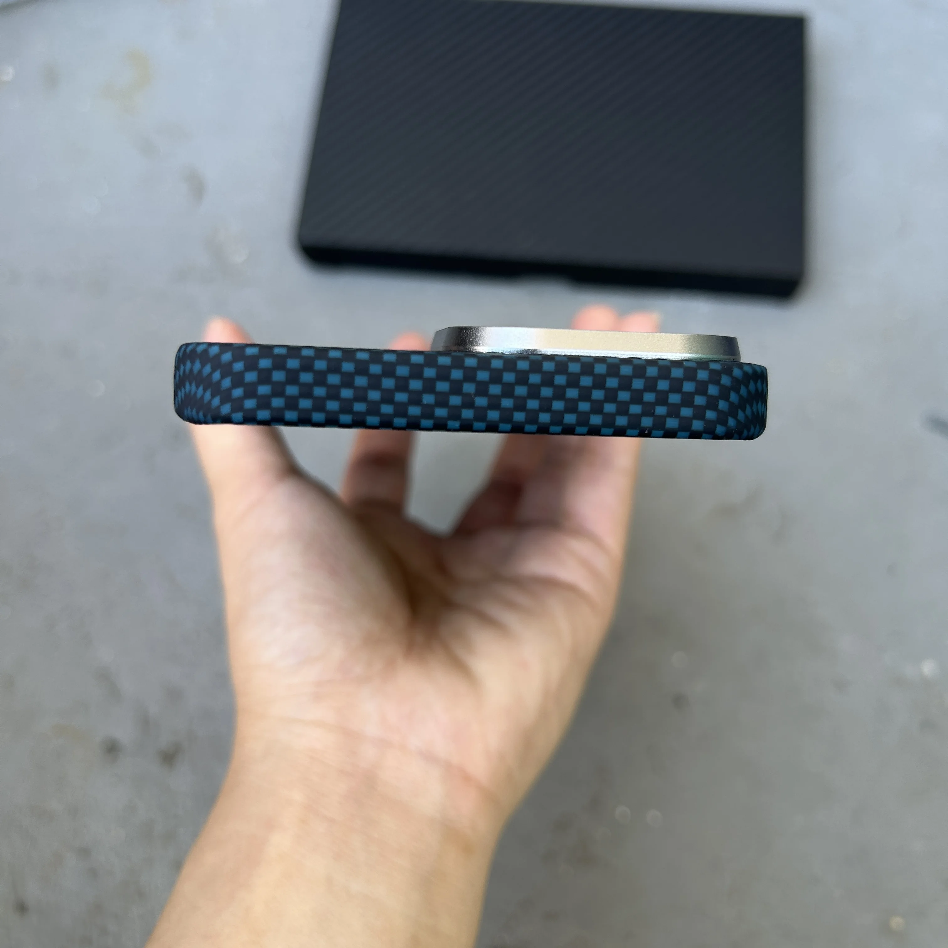 Carbon Fiber Case for IPhone 16/16 pro Max Phone Case Ultra Thin light Aramid Fiber for IPhone 17/16 Pro Really Carbon Cover