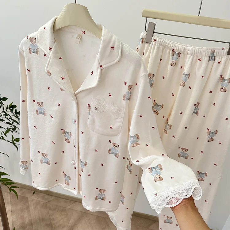 

Island Velvet Pajamas Suit Cute Bear Print Sleepwear 2Pcs Pijama Mujer Autumn Winter Warm Homewear Nightwear Pijamas De Mujer