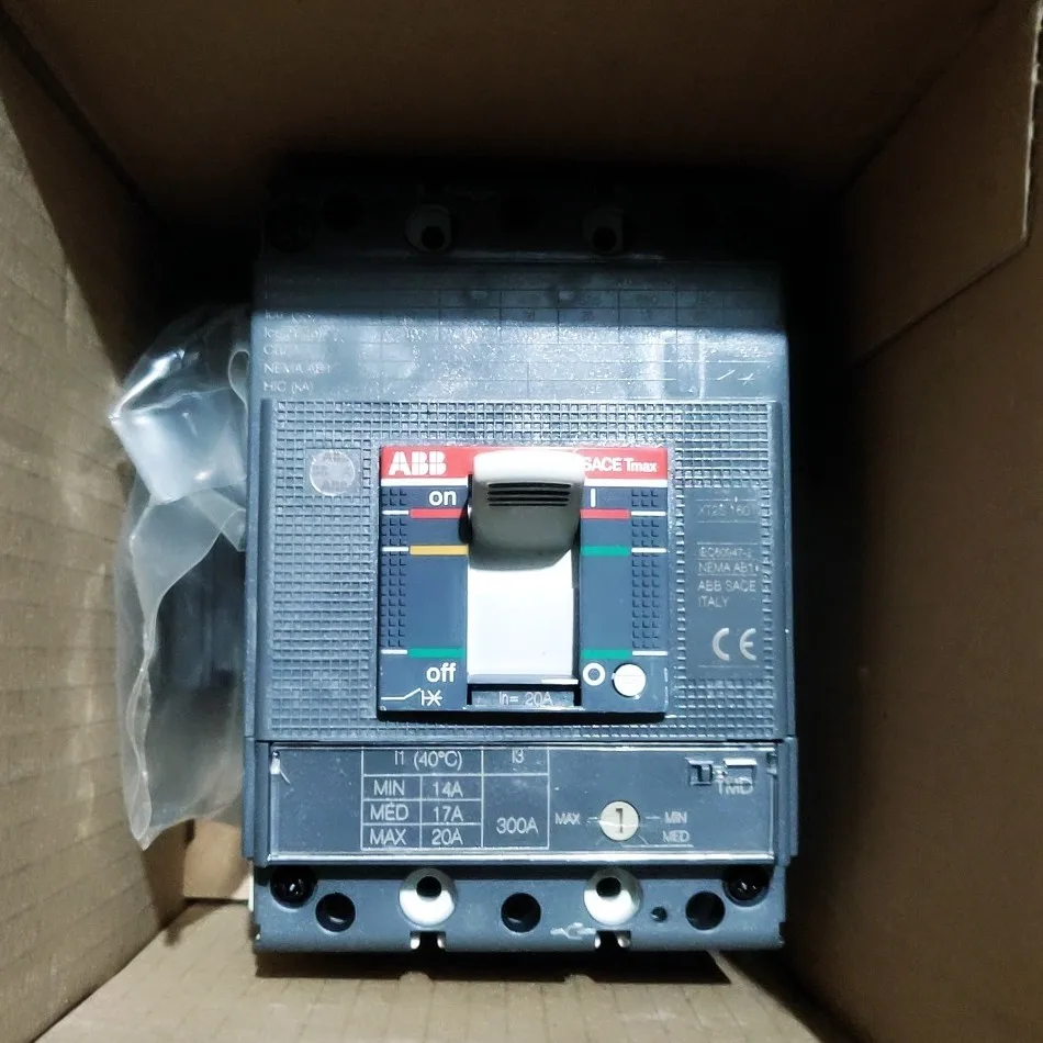 ايه بي سيس XT2S 100 TMD 3P 20A