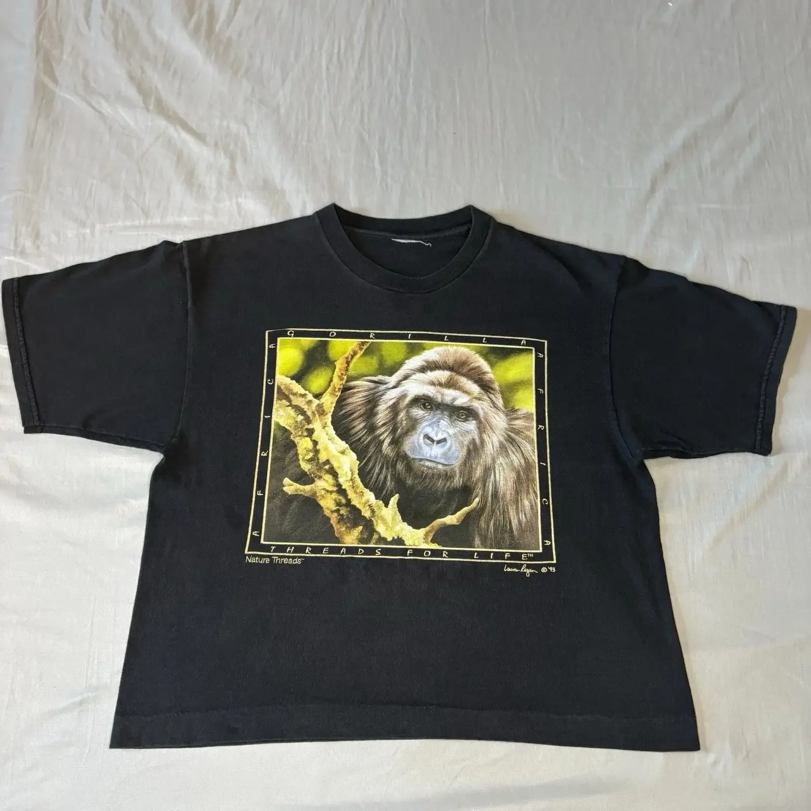 Vintage Natures Threads T Shirt Gorilla Laura Regan 1993 Africa Read Description vintage Washed fashion Unisex Versatile