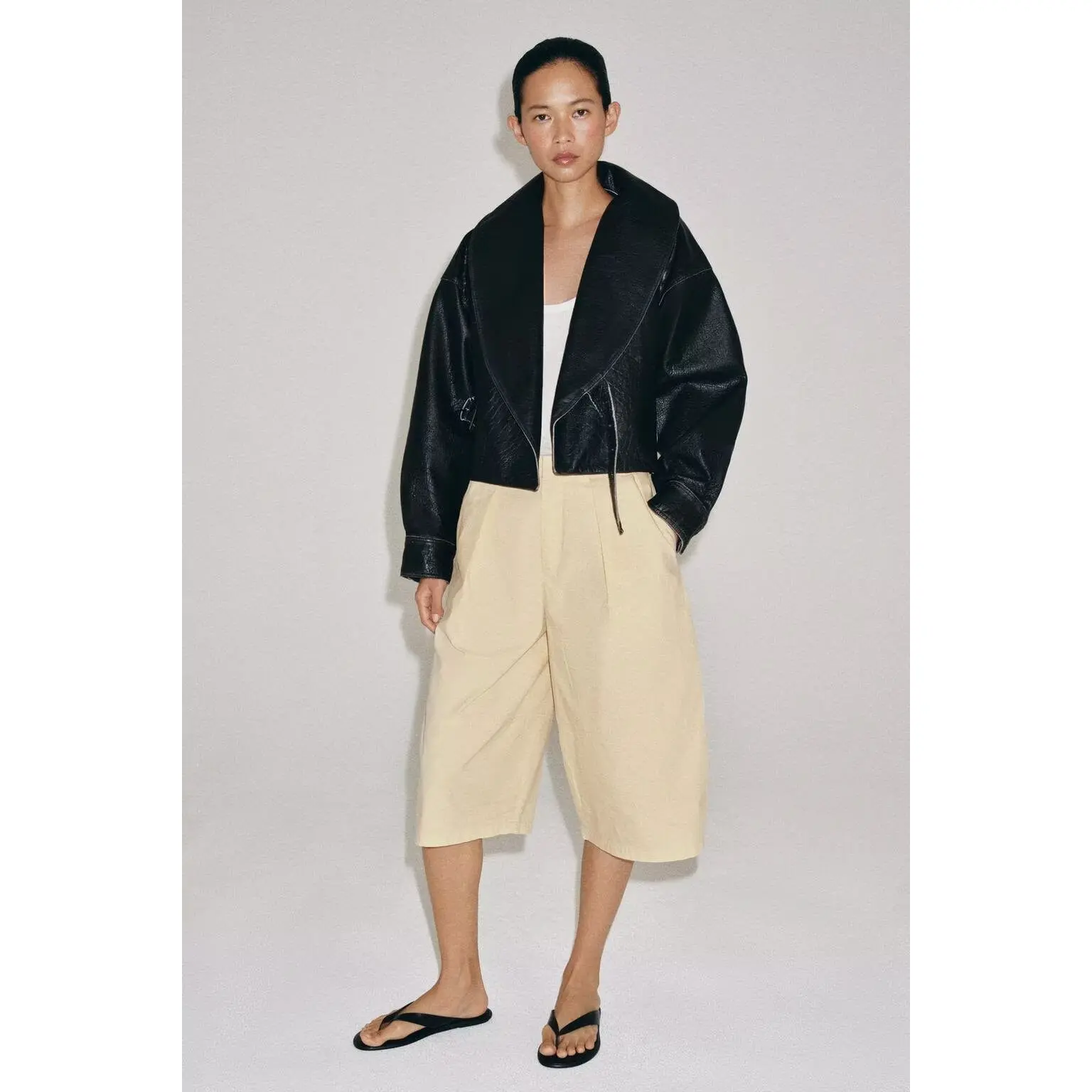 Early Autumn New Arrival Women's Fashionable Simple All-Leather Buckle Jacket Versatile Polyester Fiber Long Sleeve Short Coat
