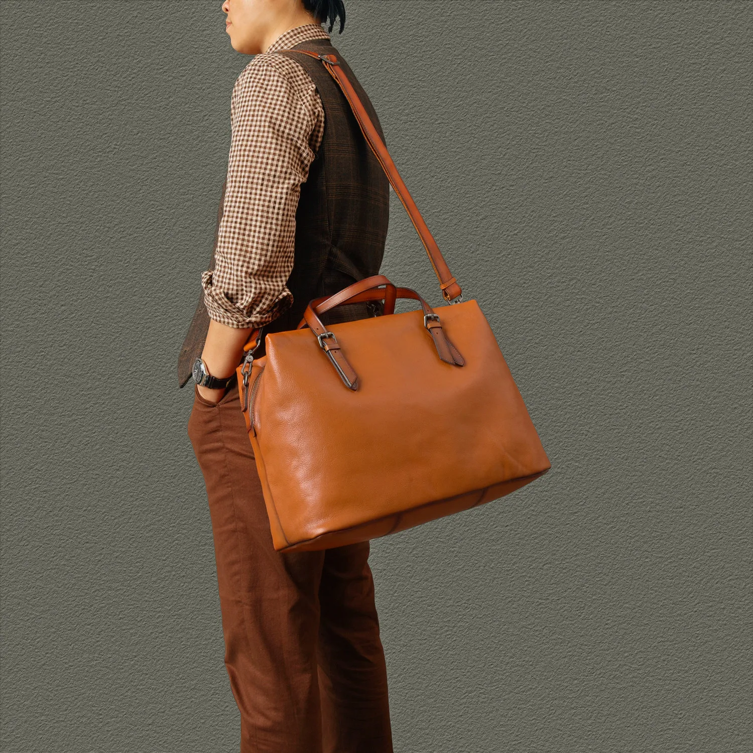 New Retro Genuine Leather Men Handbags Vegetable Tanning Leather Large Capacity High Texture Travel Bag Shoulder Messenger Bags