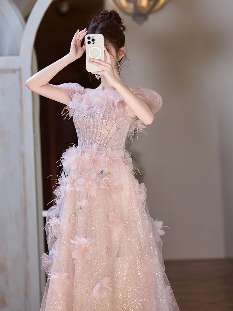Pink one-shoulder dress for student day and coming-of-age ceremony hosting