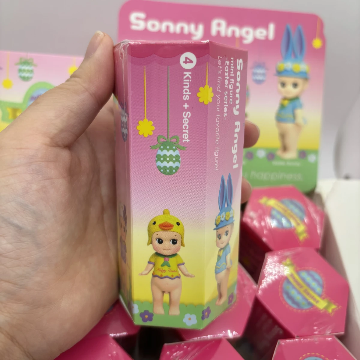Sonny Angel Mini Figura 2016 Caja ciega de la serie Pascua El pollito amarillo con un sombrero y el conejo azul son muy lindo SAS65258