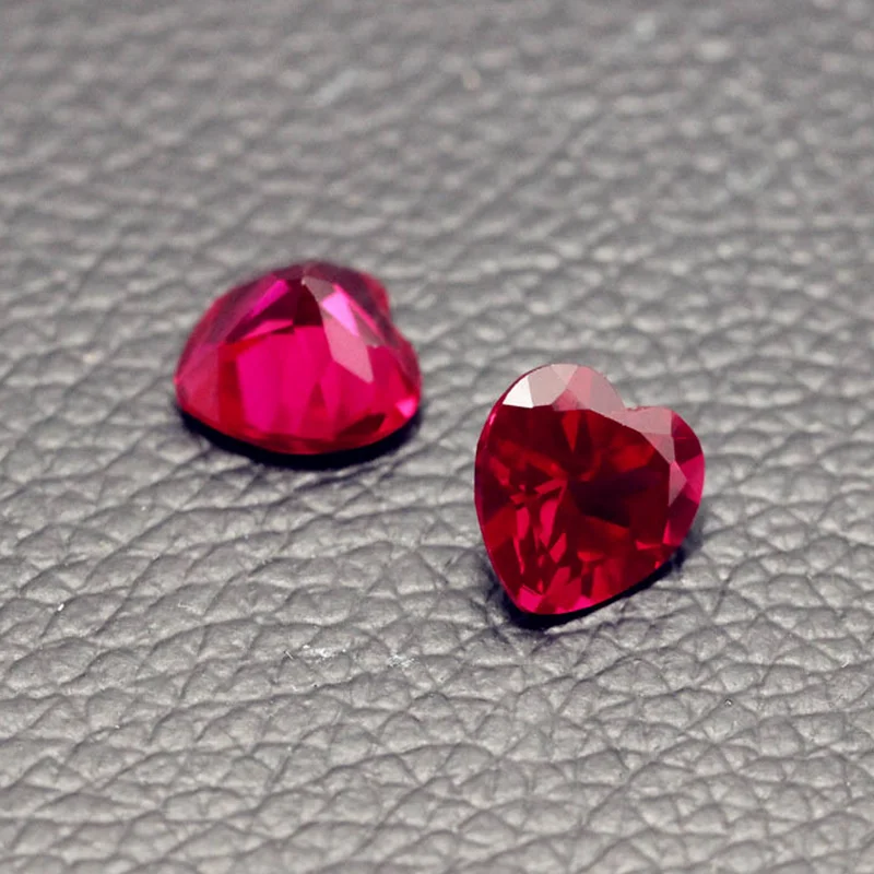 Pretty Fluorescent Ruby Pass UV Test Heart Cut 15×15mm 15.0ct VVS Loose Gemstone for Jewelry Making DIY Precious Stone