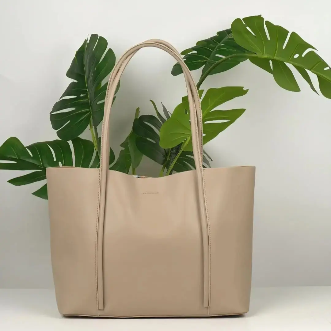 

New Genuine Leather Women's Tote Bags Summer Hand-Held Large Cowhide Commuter Shoulder Bag