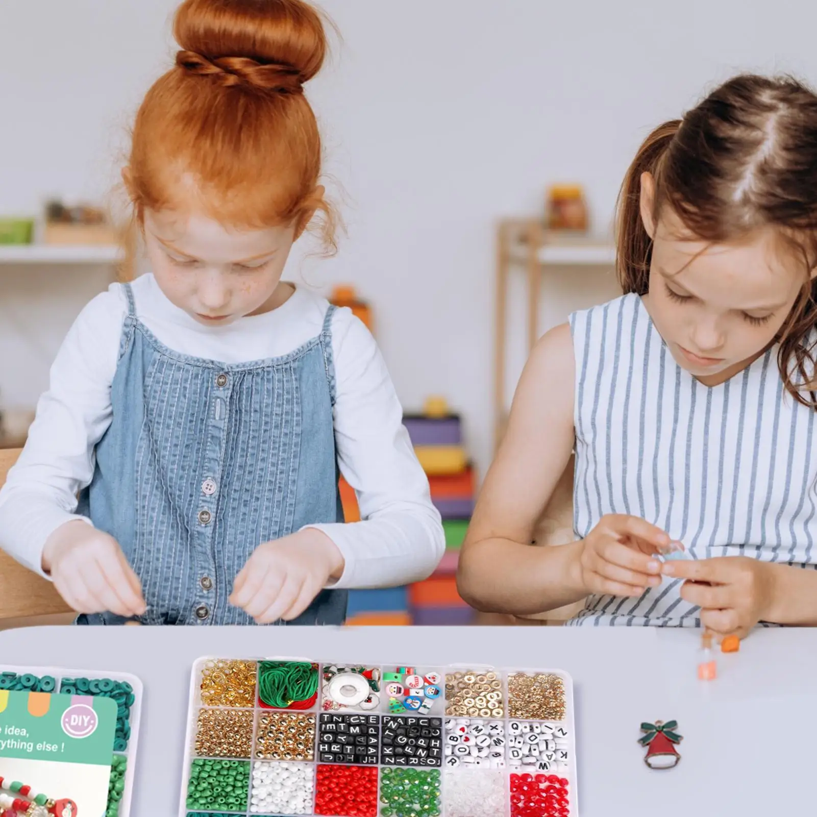 Christmas Jewelry Maker Kit Fun Snowflakes Holiday Supplies Bead Bracelet Making Kit For Birthday Halloween Home Holiday New