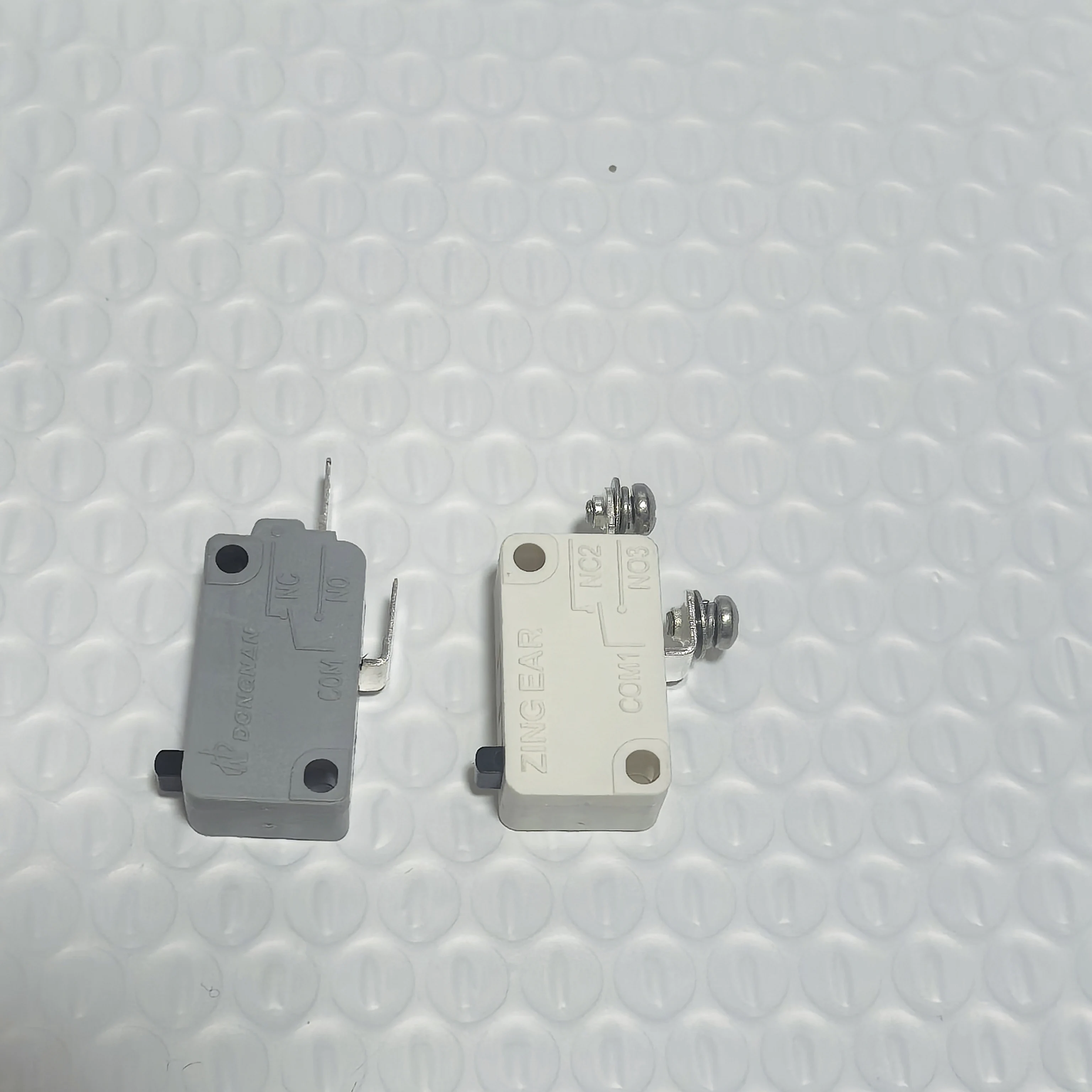 Electric faucet micro switch KW3A/G5T16 16A 22A 250V 2 screw foot with teeth normally open accessory
