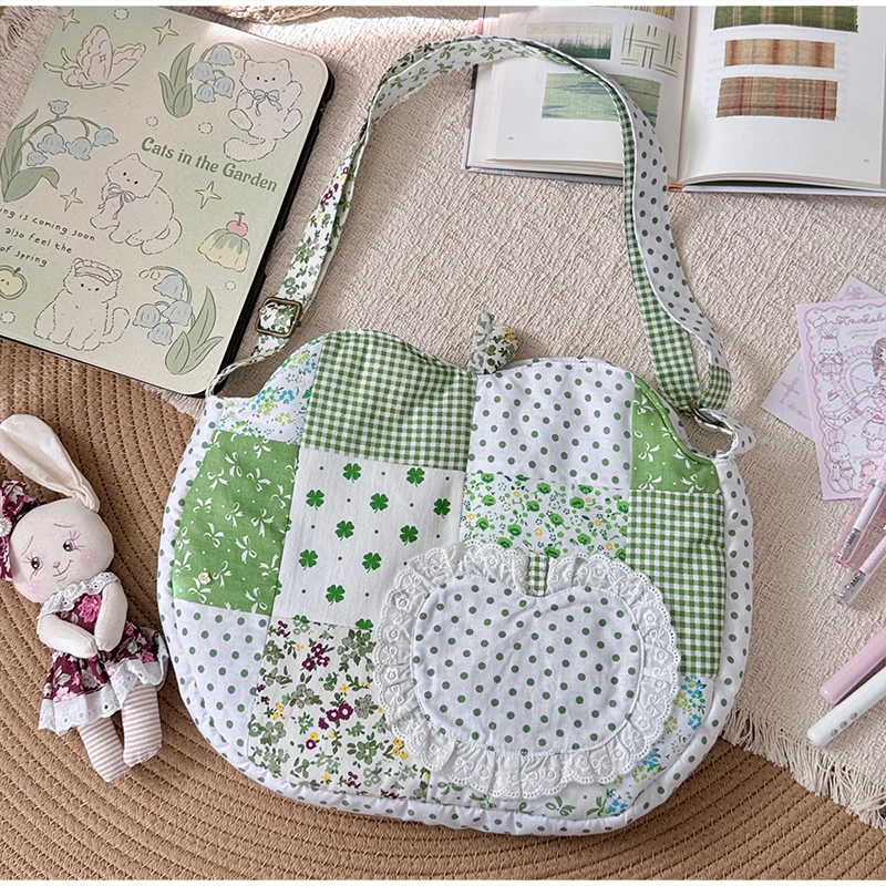 Patchwork-Stoff-Umhängetasche, Apfelförmige Handtasche mit Blumen- und Punktmuster für Damen, Mädchen, Studenten, Cottagecore, süße Handtasche – Detail 5