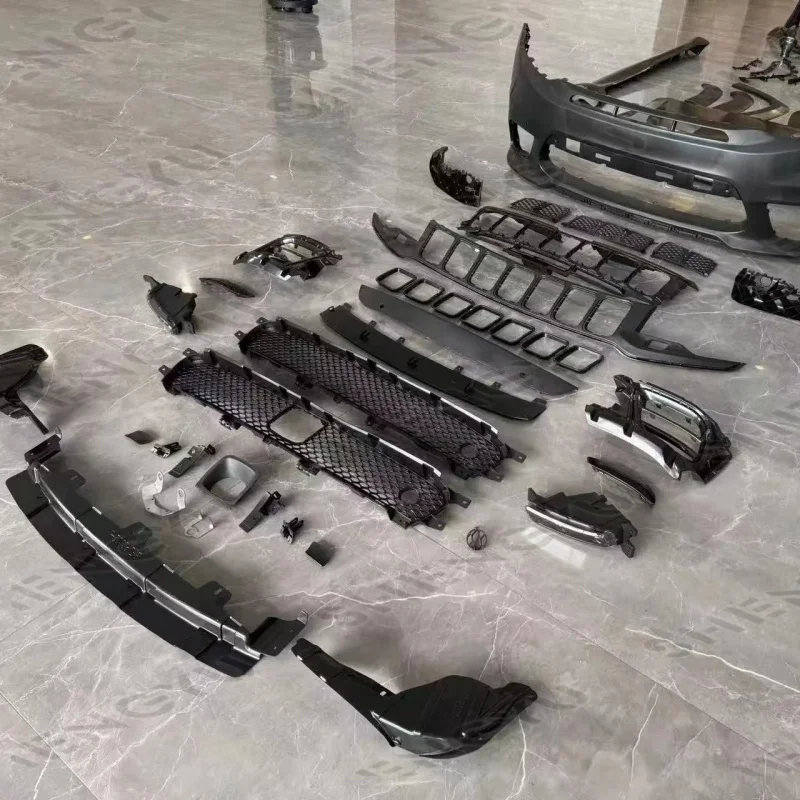 

Body Kit with Plastic Bumpers ABS Grille Hood Side Skirts GRAND CHEROKEE 2014-2022 Change to SRT Model