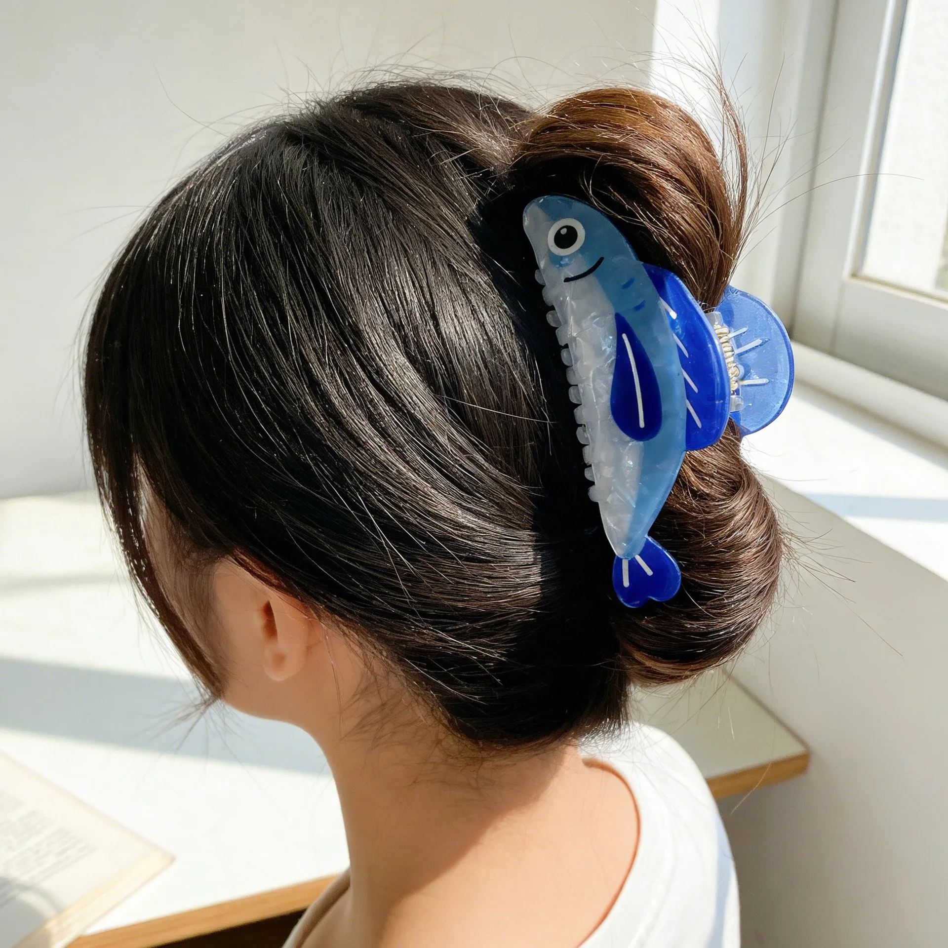 2026 New Fashion Sardine Shark Hair Claw Clip Strong Hold Non Slip for Thick Hair Premium Hair Clip for Women Girls Accessories view 5