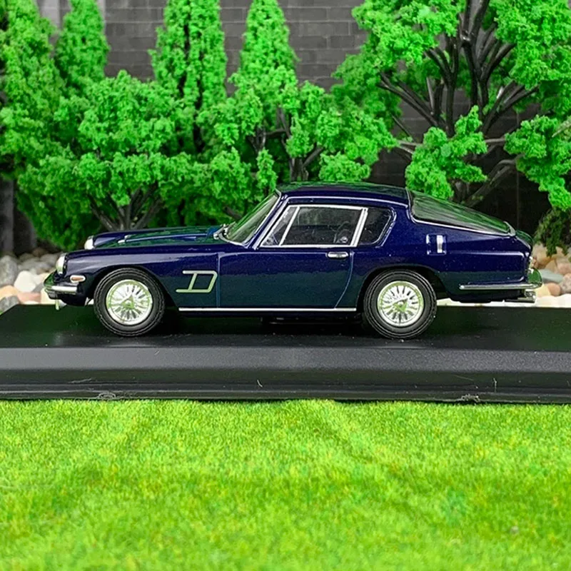 Diecast 1/43 Scale Mistral 1963 Coupe Vintage Car Simulation Alloy Car Model Retro Collectible Ornament Gift Display