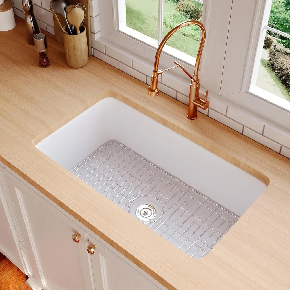 Kitchen Sink, 32 Inch Single Bowl Kitchen Sink, Workstation Sink with Sink Grid and Basket Strainer (White, 32