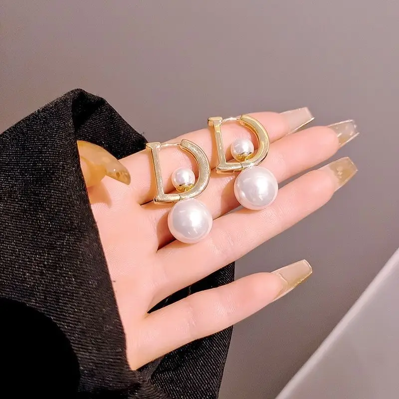 Personality Trendy Letter D Pearl Drop Dangle Earrings for Women Exquisite Gold Color Stainless Steel Wedding Bride Jewelry Gift